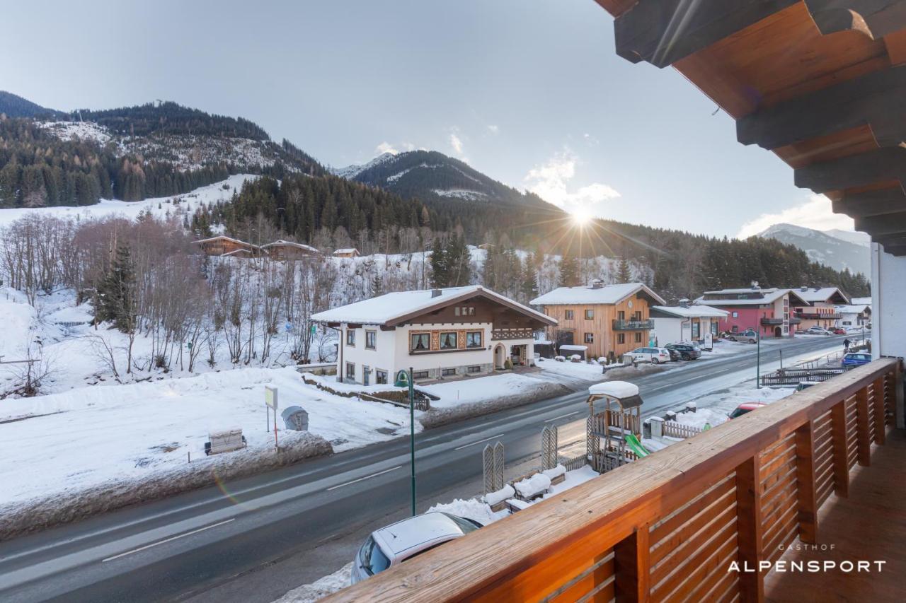 Gasthof Alpensport Saalbach-Hinterglemm Exterior photo